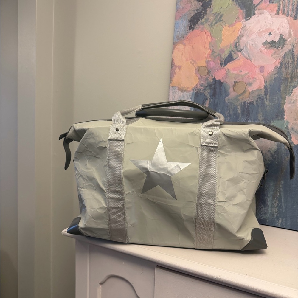 Stylish Gray Star Weekender by Hi Love - Picture 6 of 8